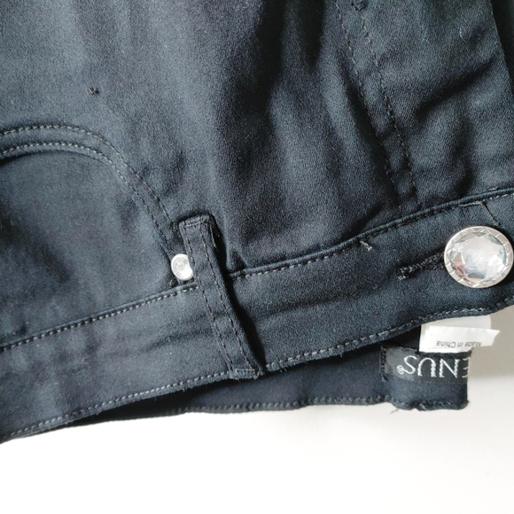 Black Jeans Bling Button - Picture 2 of 4